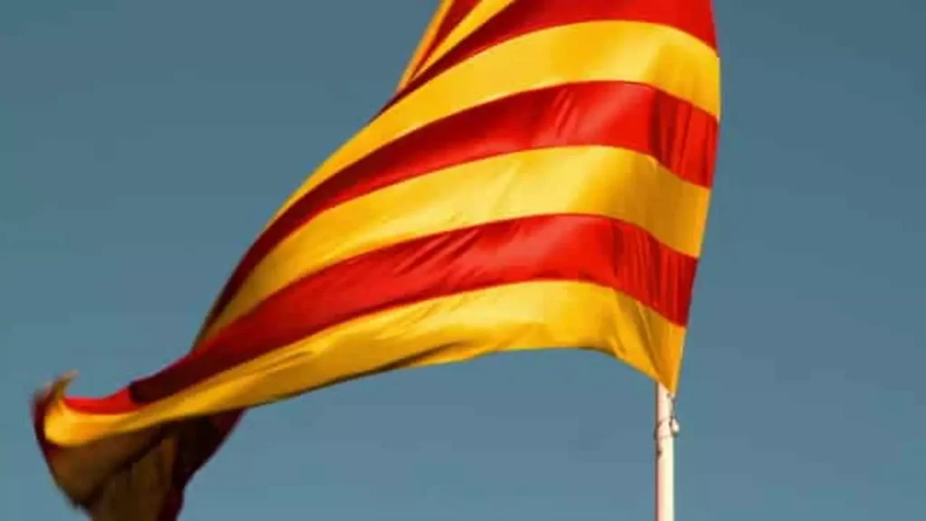 The Catalan flag originated as a royal flag in the IX century  