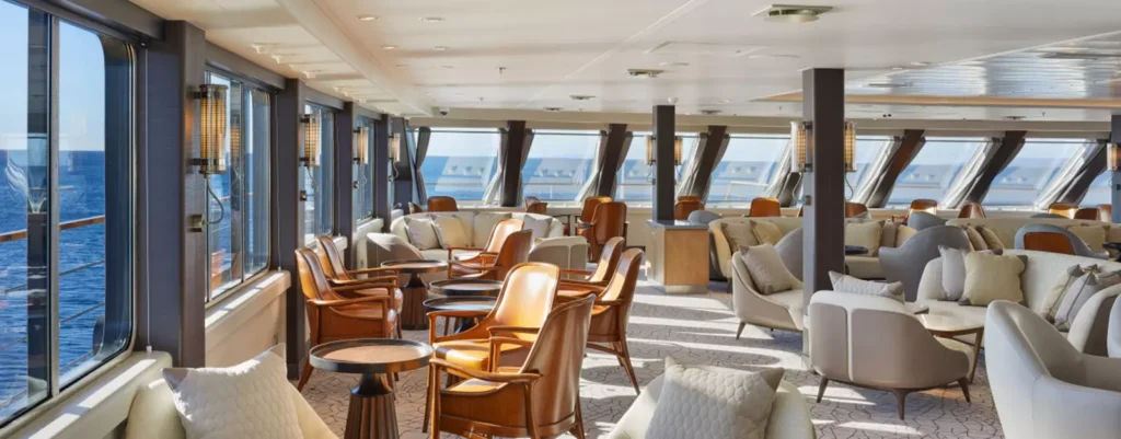 Antarctica: Luxury at the World's End